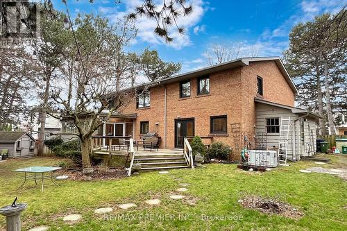 213 Lord Seaton Road, Toronto (St. Andrew-Windfields), ON - Outdoor