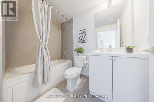 #1506 -2550 Simcoe St, Oshawa, ON - Indoor Photo Showing Bathroom