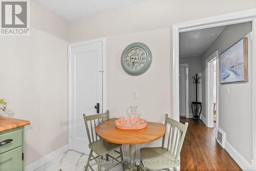 337 Division St, Oshawa, ON - Indoor Photo Showing Dining Room