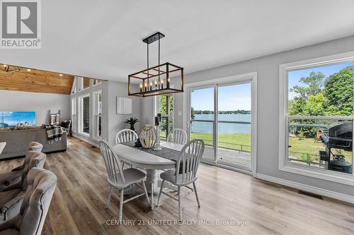 1470 Pebble Beach Rd, Smith-Ennismore-Lakefield, ON - Indoor Photo Showing Dining Room