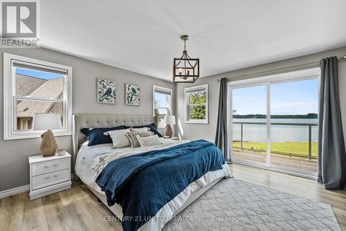 1470 Pebble Beach Rd, Smith-Ennismore-Lakefield, ON - Indoor Photo Showing Bedroom