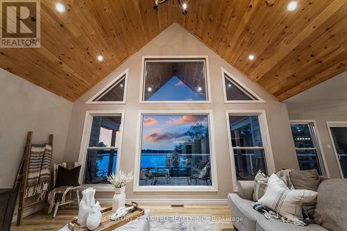 1470 Pebble Beach Rd, Smith-Ennismore-Lakefield, ON - Indoor Photo Showing Other Room