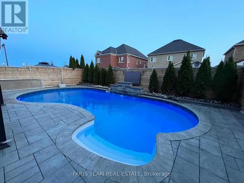 3 Fairside Dr, Bradford West Gwillimbury, ON - Outdoor With In Ground Pool With Backyard