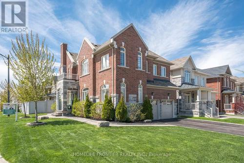 550 Clifford Perry Pl, Newmarket, ON - Outdoor With Facade
