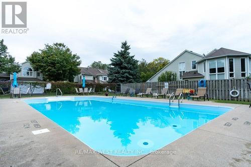 29 Sundial Crt, Collingwood, ON - Outdoor With In Ground Pool With Backyard