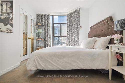 504 - 1331 Bay Street, Toronto, ON - Indoor Photo Showing Bedroom