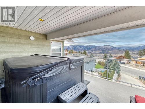 2850 Evergreen Drive, Penticton, BC - Outdoor With Exterior