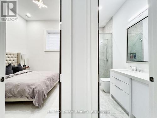 10 Sultana Ave, Toronto, ON - Indoor Photo Showing Bathroom