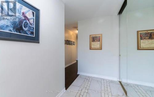 #306 -75 Wynford Heights Cres, Toronto, ON - Indoor Photo Showing Other Room