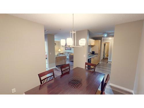 209 - 4769 Forsters Landing Road, Radium Hot Springs, BC - Indoor Photo Showing Dining Room