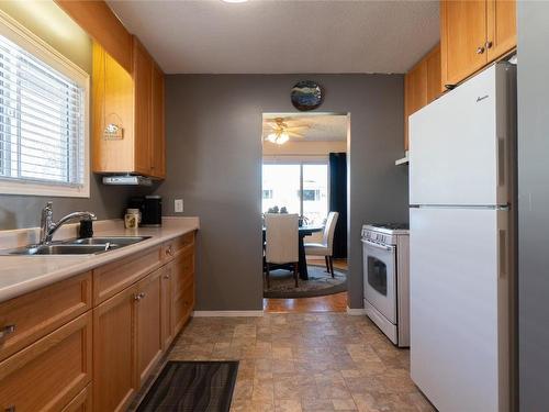 3575 Dunkley Drive, Armstrong, BC - Indoor Photo Showing Kitchen With Double Sink