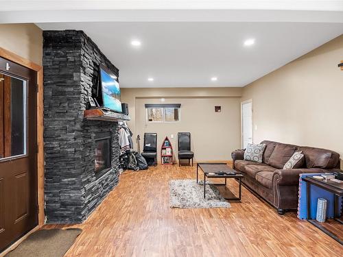 437 Cedar Street, Revelstoke, BC - Indoor With Fireplace