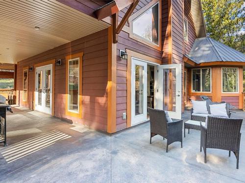 437 Cedar Street, Revelstoke, BC - Outdoor With Deck Patio Veranda With Exterior