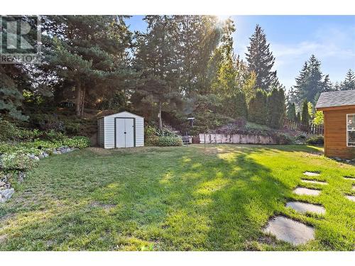 3420 1St Avenue Ne, Salmon Arm, BC - Outdoor