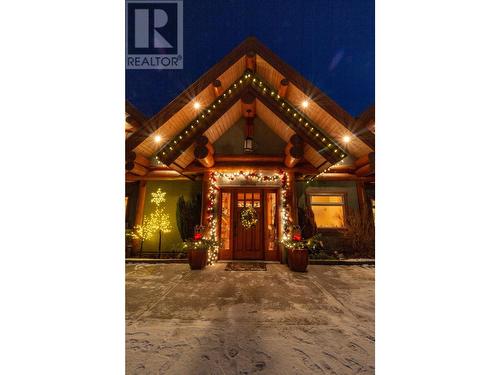 1414 Huckleberry Drive, Notch Hill, BC - Outdoor