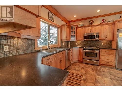 1414 Huckleberry Drive, Notch Hill, BC - Indoor Photo Showing Kitchen With Double Sink