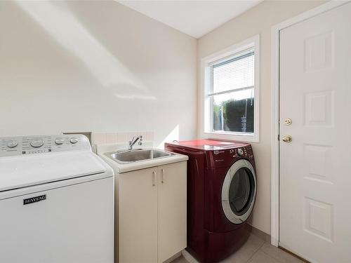 81 Milburn Dr, Colwood, BC - Indoor Photo Showing Laundry Room