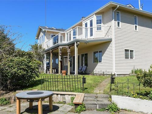 1899 10Th St East, Courtenay, BC - Outdoor
