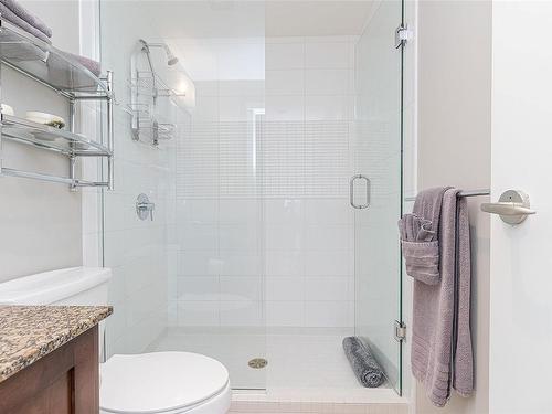 1501-788 Humboldt St, Victoria, BC - Indoor Photo Showing Bathroom
