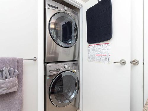 1501-788 Humboldt St, Victoria, BC - Indoor Photo Showing Laundry Room