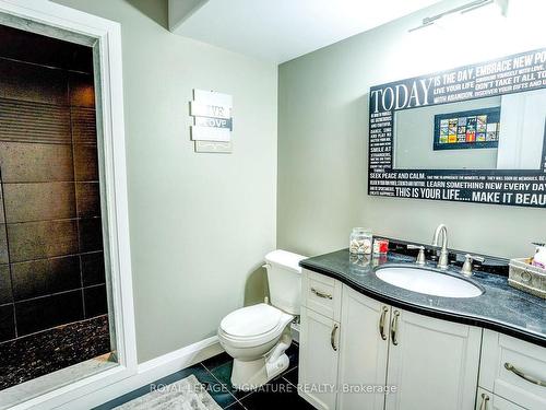 876 7Th Line, Innisfil, ON - Indoor Photo Showing Bathroom