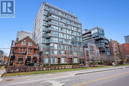 #901 -508 Wellington St W, Toronto, ON - Outdoor With Facade