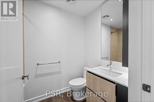808 - 25 Ordnance Street, Toronto, ON - Indoor Photo Showing Bathroom