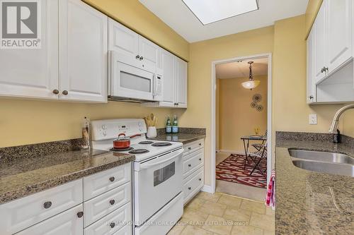 #202 -15390 Yonge St, Aurora, ON - Indoor Photo Showing Kitchen With Double Sink