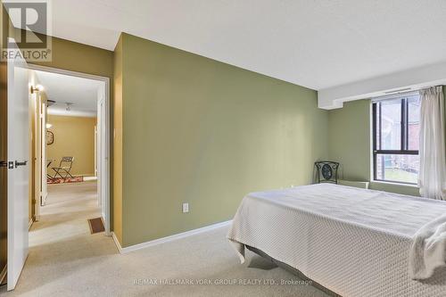 #202 -15390 Yonge St, Aurora, ON - Indoor Photo Showing Bedroom
