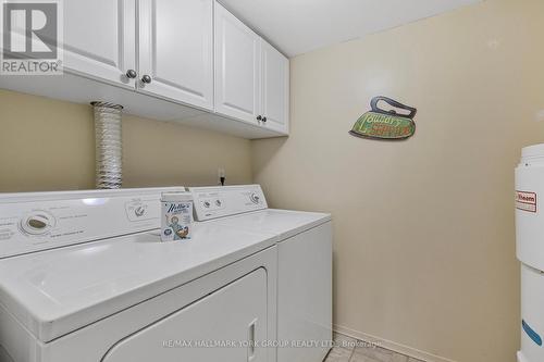 #202 -15390 Yonge St, Aurora, ON - Indoor Photo Showing Laundry Room