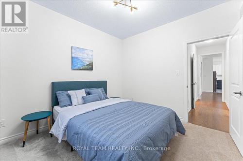 154 Ramblewood Dr, Wasaga Beach, ON - Indoor Photo Showing Bedroom