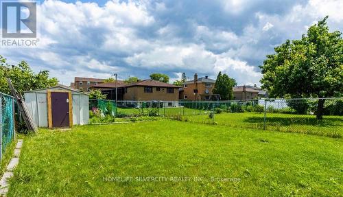 7271 Hermitage Rd, Mississauga, ON - Outdoor With Backyard