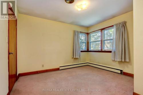 338 Queen St S, Mississauga, ON - Indoor Photo Showing Other Room