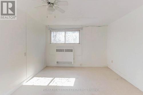 338 Queen St S, Mississauga, ON - Indoor Photo Showing Other Room