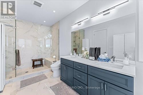 2267 Fifth Line W, Mississauga, ON - Indoor Photo Showing Bathroom