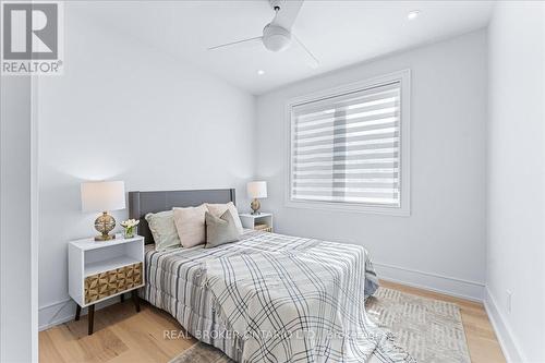 2267 Fifth Line W, Mississauga, ON - Indoor Photo Showing Bedroom