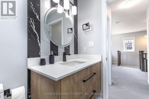 501 Brittania Crescent, Kitchener, ON - Indoor Photo Showing Bathroom