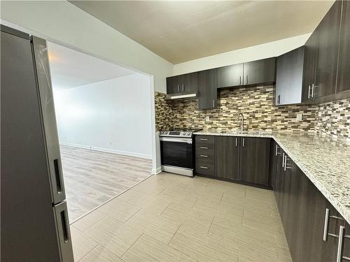 657 Fennell Avenue E|Unit #3, Hamilton, ON - Indoor Photo Showing Kitchen With Upgraded Kitchen