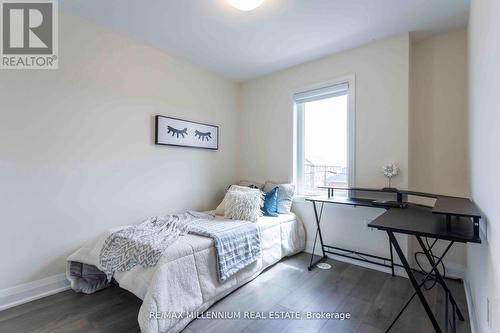 #302 -250 Finch Ave, Pickering, ON - Indoor Photo Showing Bedroom