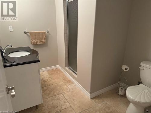 560 Meadow Lane, Southampton, ON - Indoor Photo Showing Bathroom