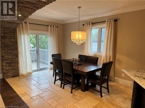 560 Meadow Lane, Southampton, ON - Indoor Photo Showing Dining Room