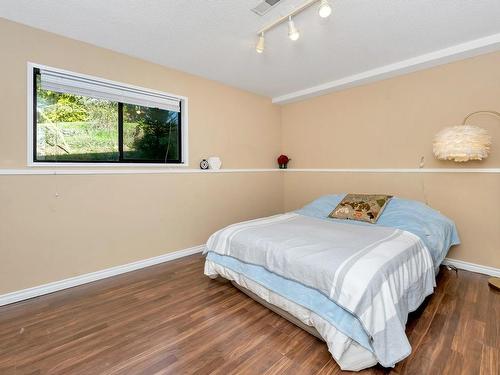 544 Windthrop Rd, Colwood, BC - Indoor Photo Showing Bedroom