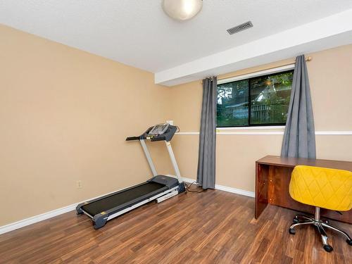 544 Windthrop Rd, Colwood, BC - Indoor Photo Showing Gym Room