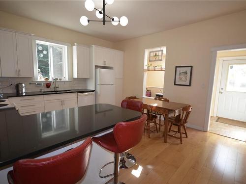 9 Machleary St, Nanaimo, BC - Indoor
