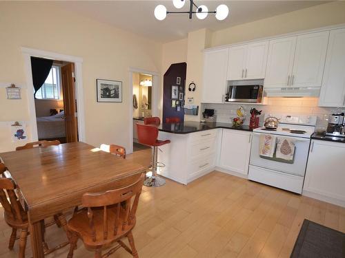 9 Machleary St, Nanaimo, BC - Indoor