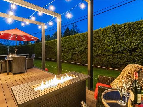 10364 Allbay Rd, Sidney, BC - Outdoor With Deck Patio Veranda