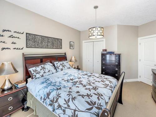 1017 Sandalwood Crt, Langford, BC - Indoor Photo Showing Bedroom