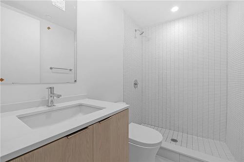 1 Jarvis Street|Unit #1516, Hamilton, ON - Indoor Photo Showing Bathroom