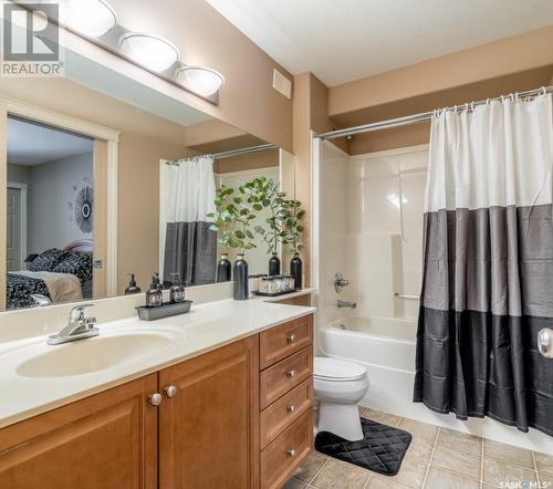 126 Schneider Crescent, Regina, SK - Indoor Photo Showing Bathroom