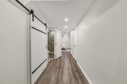 28 Serena Crescent, Stoney Creek, ON - Indoor Photo Showing Other Room